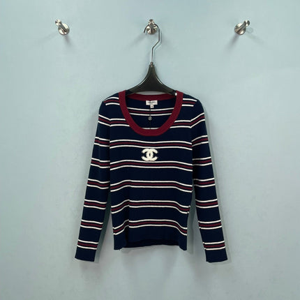 CHANEL 26S LONG SLEEVE STRIPED KNIT SWEATER 1572