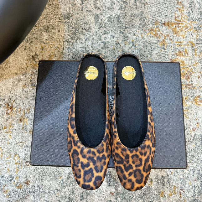 YSL 26S FLAT MULES IN LEOPARD PRINT CANVAS 