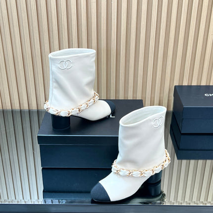 CHANEL 25S LOW BOOTS 65MM IN WHITE CALFSKIN GOLD HARDWARE