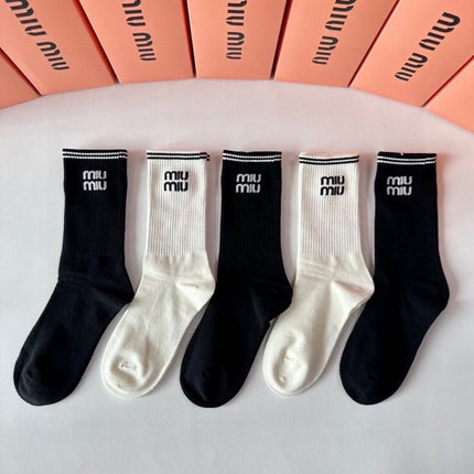 MIUMIU 26S CREW SOCKS 417721 (1 BOX)