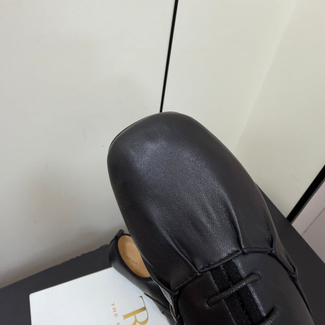 THE ROW 26S LACE UP DERBY FLATS IN BLACK CALFSKIN  WITH SQUARE TOE