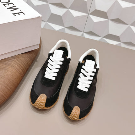LOEWE 26S FLOW RUNNER SNEAKER IN BLACK SUEDE AND WHITE CALFSKIN