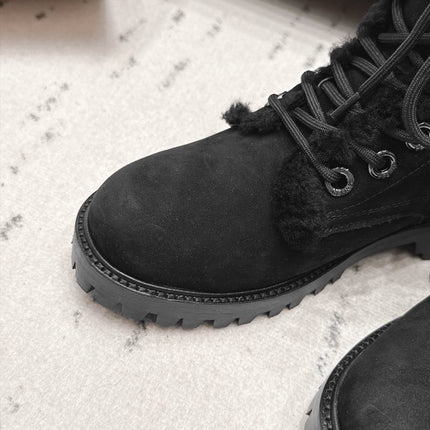 CELINE 26S LACE UP ANKLE BOOTS 40 MM IN BLACK SUEDE AND SHEARLING