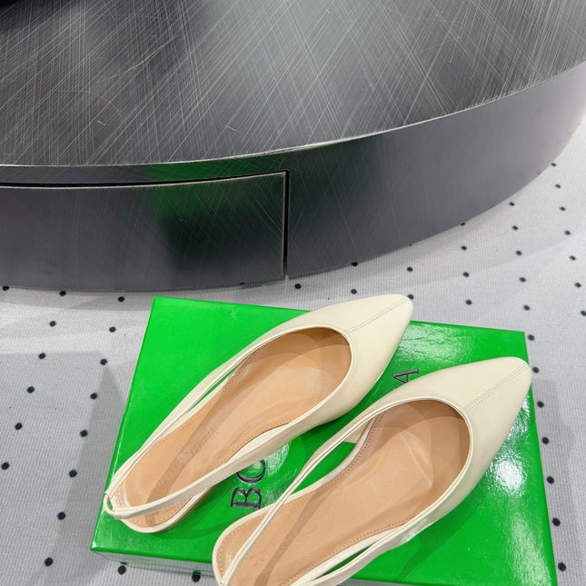 BOTTEGA VENETA 26S SLINGBACK FLATS IN LIGHT BEIGE CALFSKIN