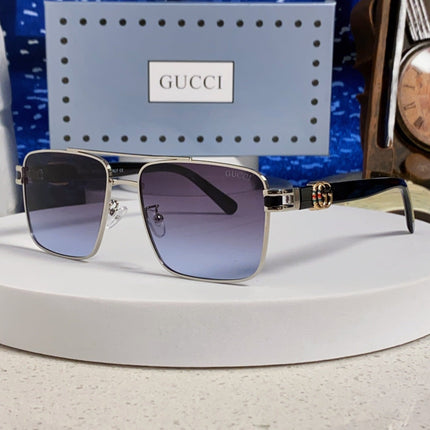 GUCCI 26S SQUARE FRAME IN METAL 426395