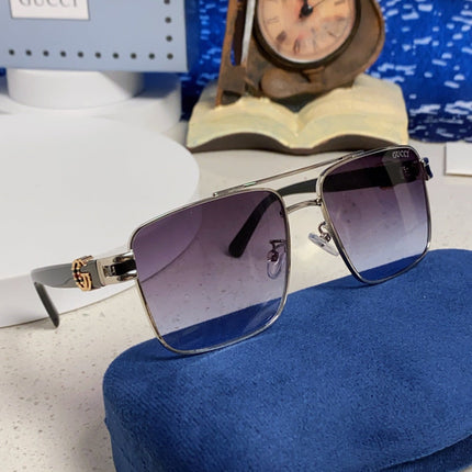 GUCCI 26S SQUARE FRAME IN METAL 426395