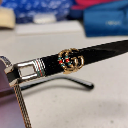 GUCCI 26S SQUARE FRAME IN METAL 426395