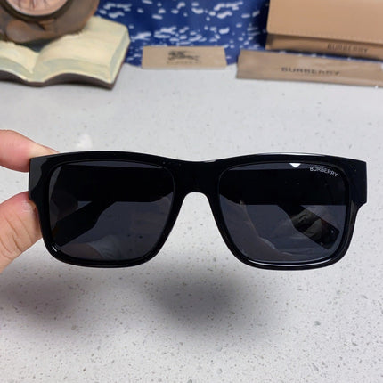 BURBERRY 26S SQUARE FRAME IN ACETATE 432600