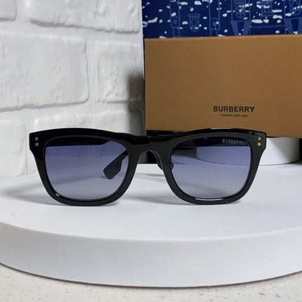 BURBERRY 26S SQUARE FRAME IN ACETATE 406618