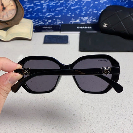 CHANEL 26S HEXAGONAL FRAME IN ACETATE 411755