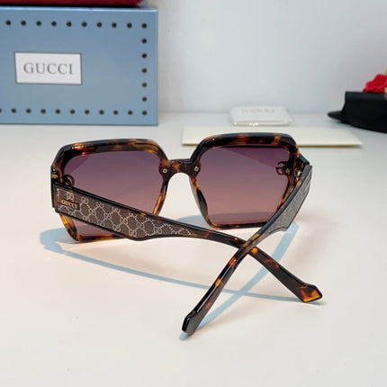 GUCCI 26S OVERSIZED SQUARE FRAME IN ACETATE 424518