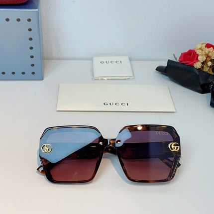 GUCCI 26S OVERSIZED SQUARE FRAME IN ACETATE 424518