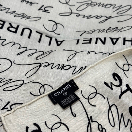 CHANEL 25S SCARF 135 CM IN CASHMERE SILK 943693