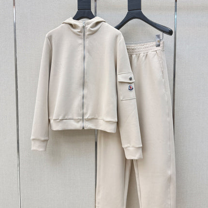 MONCLER 26S JACKET AND SWEATPANTS SET 494