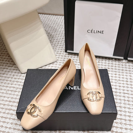 CHANEL 26S HIGH HEELS 75 MM IN BEIGE CALFSKIN WITH GOLD-TONE CC LOGO