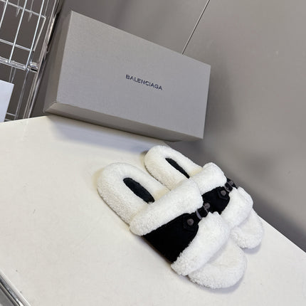 BALENCIAGA 25S SLIPPERS IN BLACK SUEDE AND WHITE WOOL