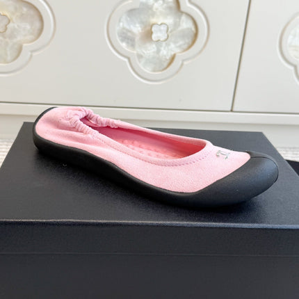 CHANEL 26S BALLET FLATS IN PINK SUEDE AND BLACK LAMBSKIN