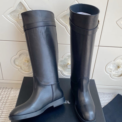 CHANEL 26S KNEE HIGH RIDING BOOTS IN BLACK CALFSKIN GOLD TONE CC LOGO BUCKLE STRAP