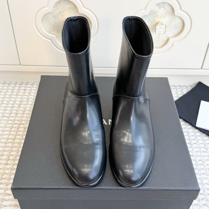 CHANEL 26S SHORT BOOTS IN BLACK CALFSKIN