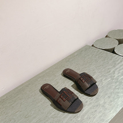 FENDI 26S SLIDE SANDALS IN KHAKI & DARK BROWN CANVAS