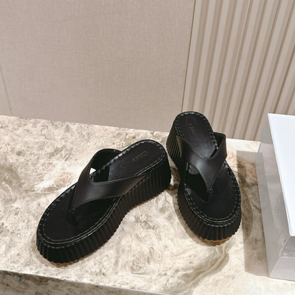 CHLOÉ 26S PLATFORM FLIP-FLOPS IN BLACK LAMBSKIN