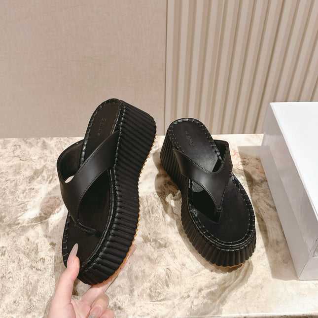 CHLOÉ 26S PLATFORM FLIP-FLOPS IN BLACK LAMBSKIN