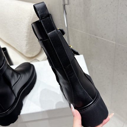 CELINE 26S ANKLE BOOTS IN BLACK CALFSKIN