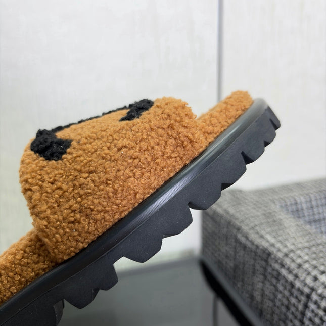 CHANEL 26S SLIDE SANDALS IN BLACK AND CAMEL SHEARLING OPEN TOE