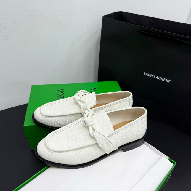 BOTTEGA VENETA 26S LOAFERS IN WHITE GRAINED CALFSKIN