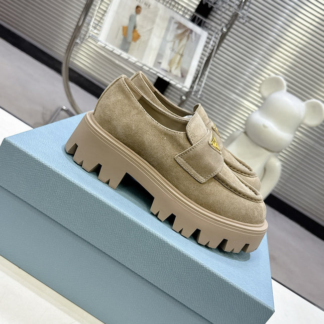 PRADA 25S THICK-SOLE LOAFERS 60 MM IN BEIGE SUEDE WITH GOLD HARDWARE