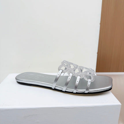 LOEWE 26S FLAT SANDALS IN SILVER CALFSKIN WITH CRYSTALS