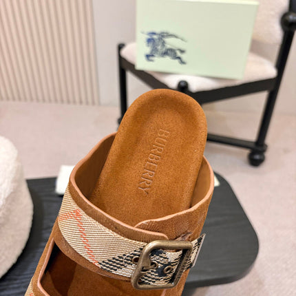 BURBERRY 26S DOUBLE BUCKLE SANDALS IN ORANGE BROWN SUEDE