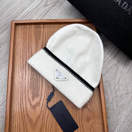 BEANIE HAT IN WHITE WOOL 349649