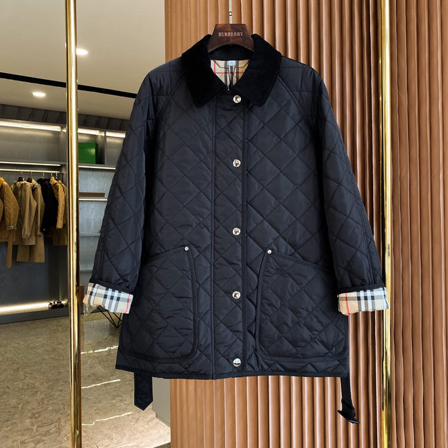 BURBERRY 26S BELTED QUILTED JACKET 511