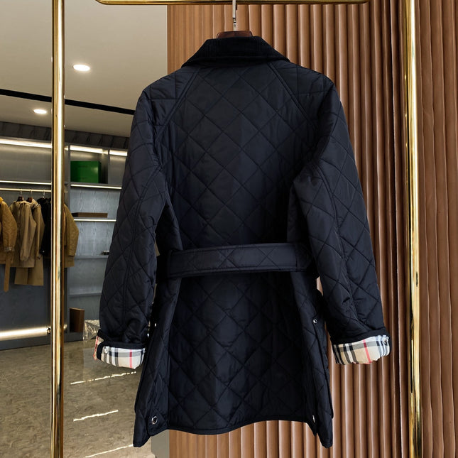 BURBERRY 26S BELTED QUILTED JACKET 511