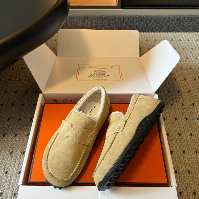 HM 26S DESTIN LOAFERS IN BEIGE SUEDE