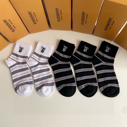 BURBERRY 26S ANKLE SOCKS 482767 (1 BOX)