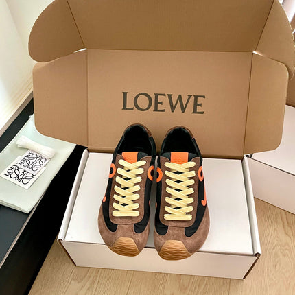 LOEWE 26S BALLET RUNNER 2.0 IN DARK BROWN SUEDE AND BLACK NYLON
