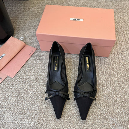 MIUMIU 26S HIGH-HEEL IN BLACK MESH AND LAMBSKIN WITH BOW