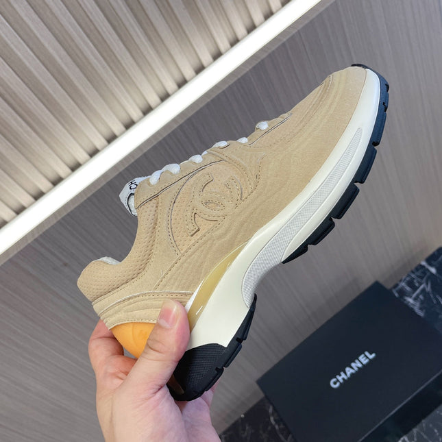 CHANEL 26S SNEAKER 35 MM IN BEIGE MESH AND CALFSKIN LOW TOP