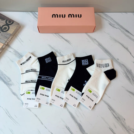 MIUMIU 26S ANKLE SOCKS 413862 (1 BOX)