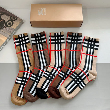 BURBERRY 26S CREW SOCKS 408690 (1 BOX)