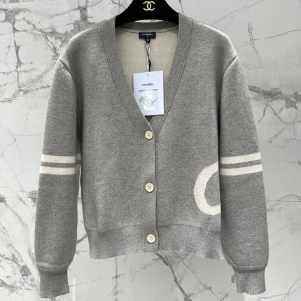 CHANEL 26S V-NECK CARDIGAN 1546