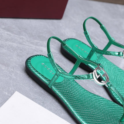 GUCCI 26S INTERLOCKING G THONG SANDALS IN EMERALD GREEN LIZARD EMBOSSED CALFSKIN