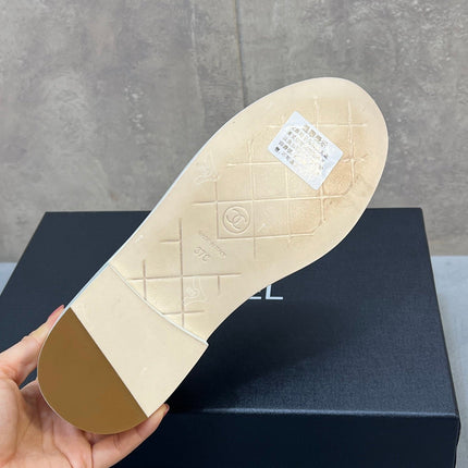 CHANEL 26S LOAFERS IN WHITE CANVAS WITH QUILTED FLAP & CHAIN CC LOGO