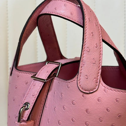 HM 25S PICOTIN LOCK 14 CM IN PINK OSTRICH WITH SILVER HARDWARE