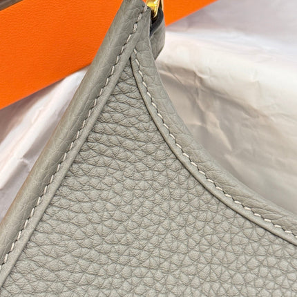 HM 26S EVELYNE BAG 23CM IN GRAY GRAINED CALFSKIN