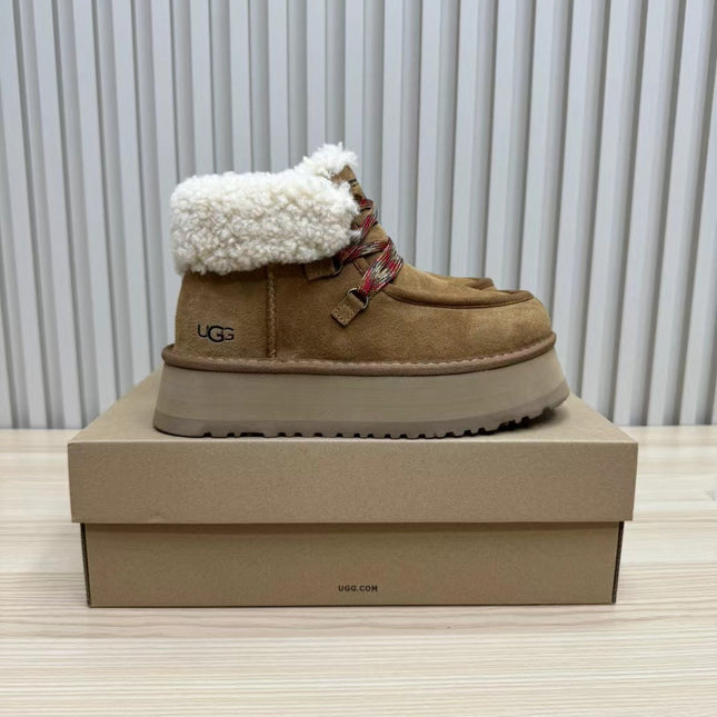 FUNKARRA CABIN CUFF COFFEE BROWN SUEDE AND WHITE LAMB FUR