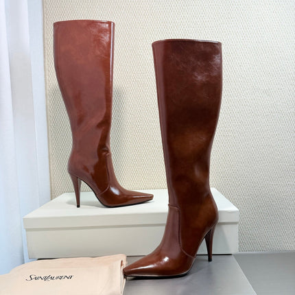 YSL 26S HIGH-HEEL TALL BOOTS 105 MM IN BROWN GLOSSY LAMBSKIN