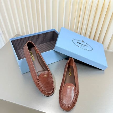 PRADA 26S CLASSIC LOAFERS IN CAMEL BROWN LAMBSKIN